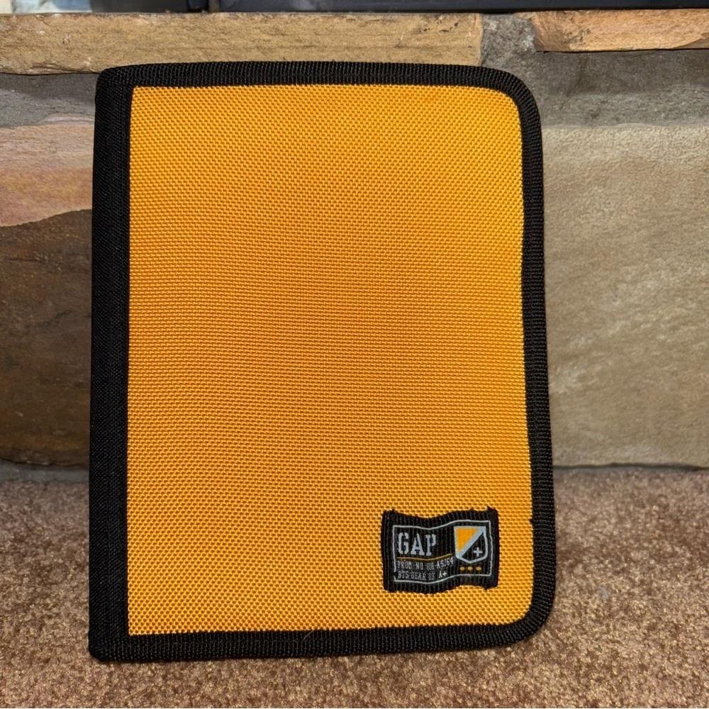 Y2K GAP Yellow and Black Agenda Project Assignment Calendar Binder Journal